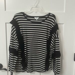 Crown & Ivy Black and White Ruffle Sleeve Top
